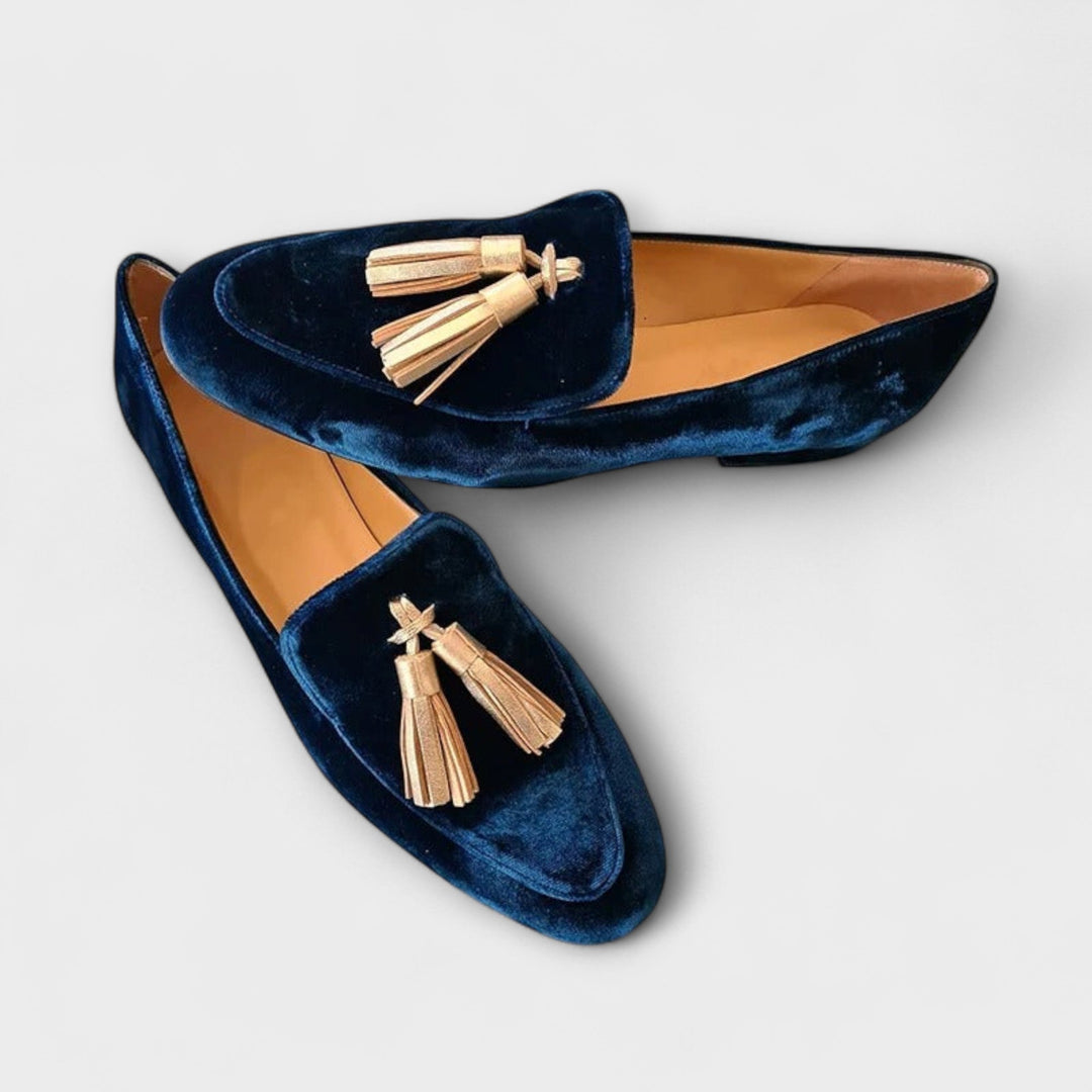 Quinnlyn - Vintage-inspired loafers with tassels
