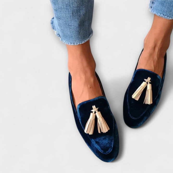 Quinnlyn - Vintage-inspired loafers with tassels