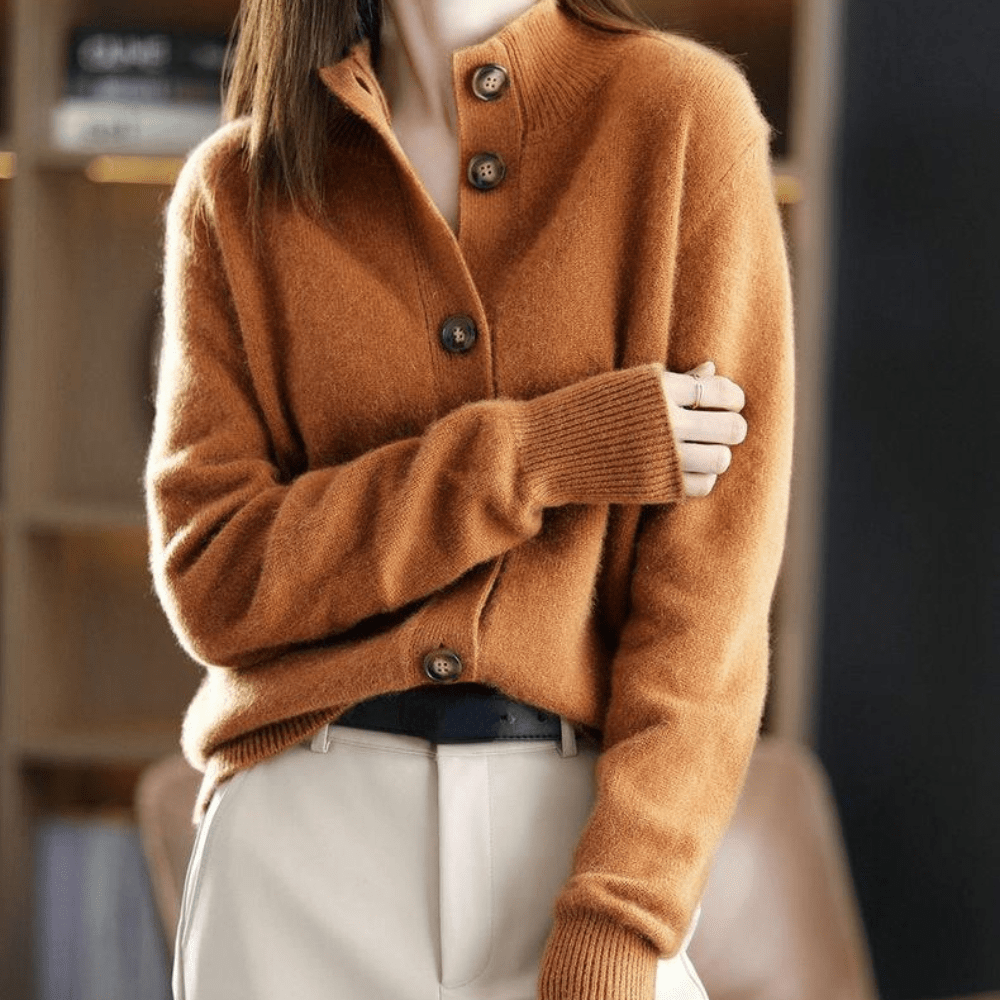 Anny | Elegant Luxe Buttoned Cardigan