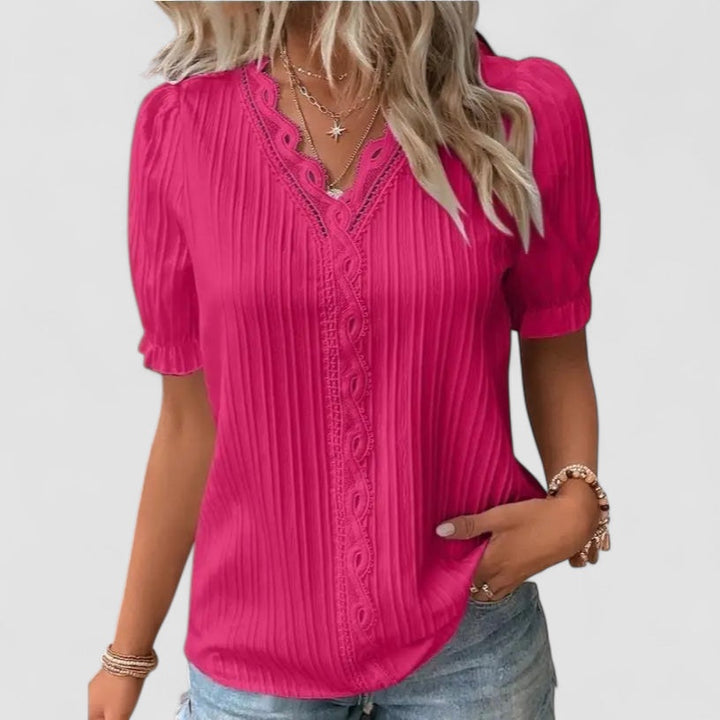 Yrsa™ | Frayed V-Neck Pullover